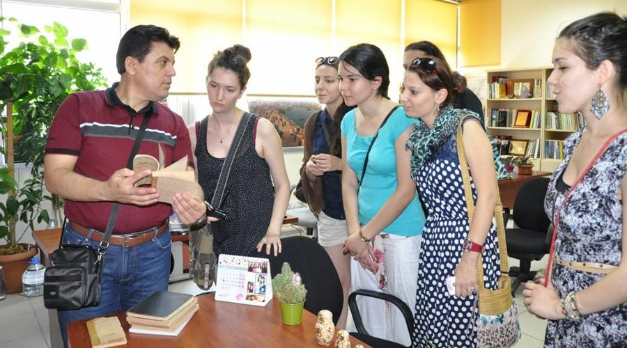Sofya Üniversitesi öğrencilerinden NKÜ’ye ziyaret