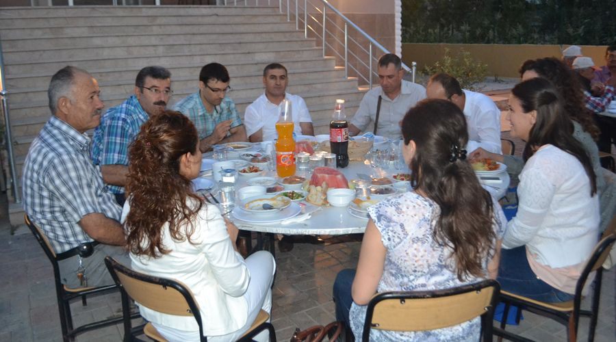 Veliköy Belediyesi’nden personeline iftar 