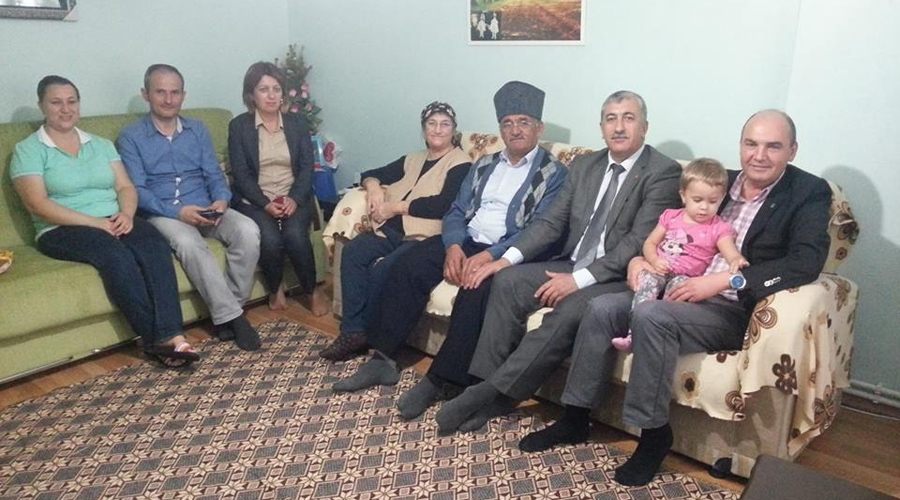 AK Partililer gazileri evlerinde ziyaret etti 