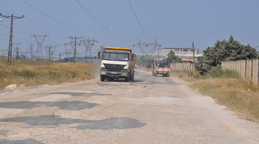 Karaağaç-Veliköy yolu kaderine terk edilmiş durumda