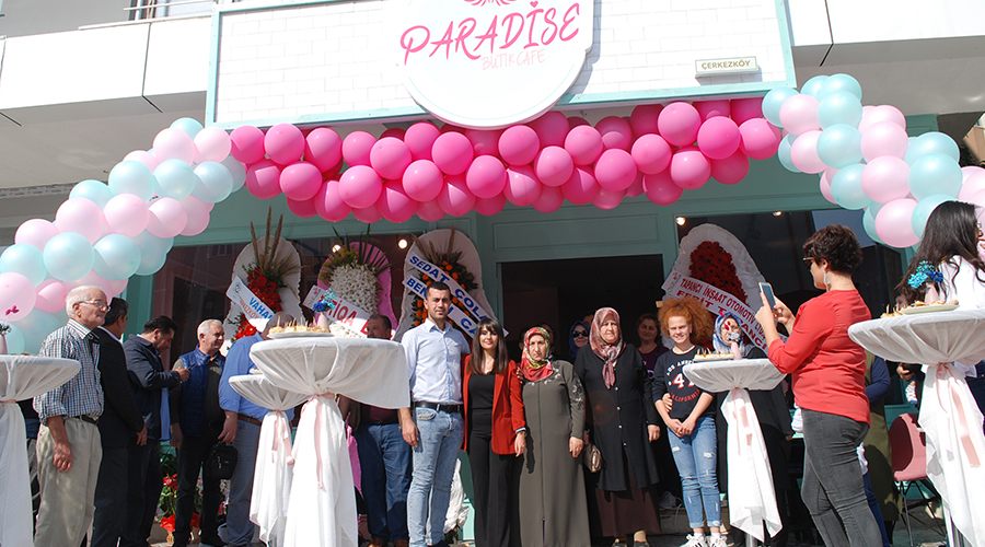 Paradise Butik Cafe Gökçe Sokakta törenle açıldı