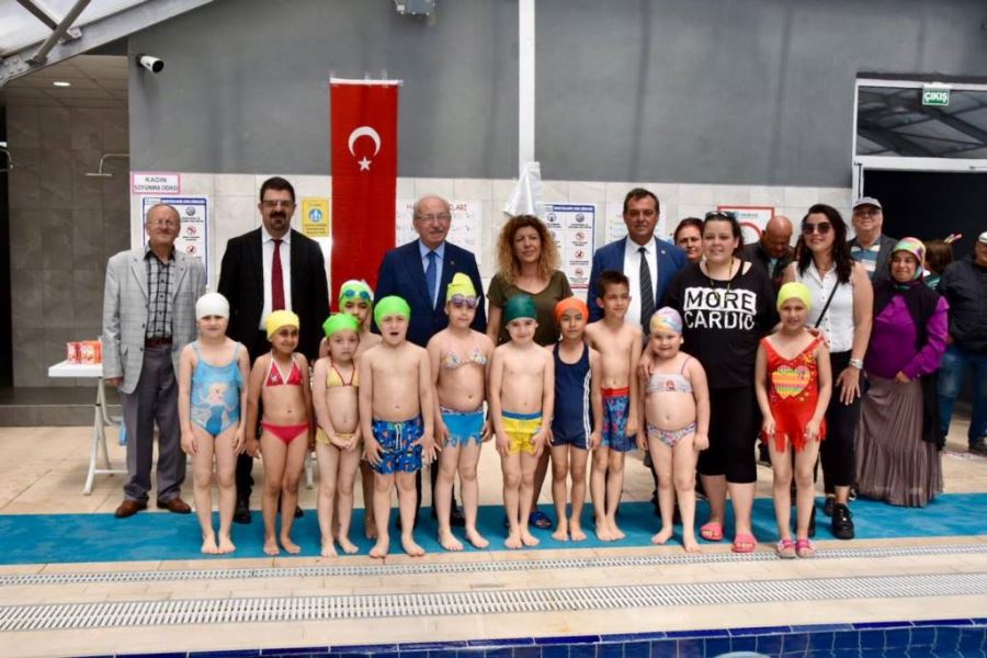 Muratlı Yarı Olimpik Yüzme havuzu açıldı 