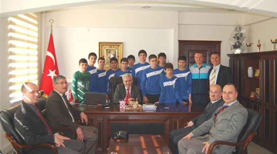 Anadolu Lisesi Voleybol Takımı, Kaymakam Halal