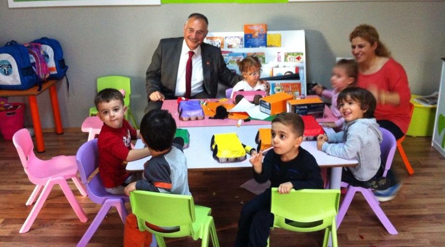  Gürcün, anaokulu öğrencilerini ziyaret etti